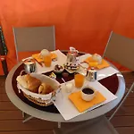 ホテル Du Soleil イエール